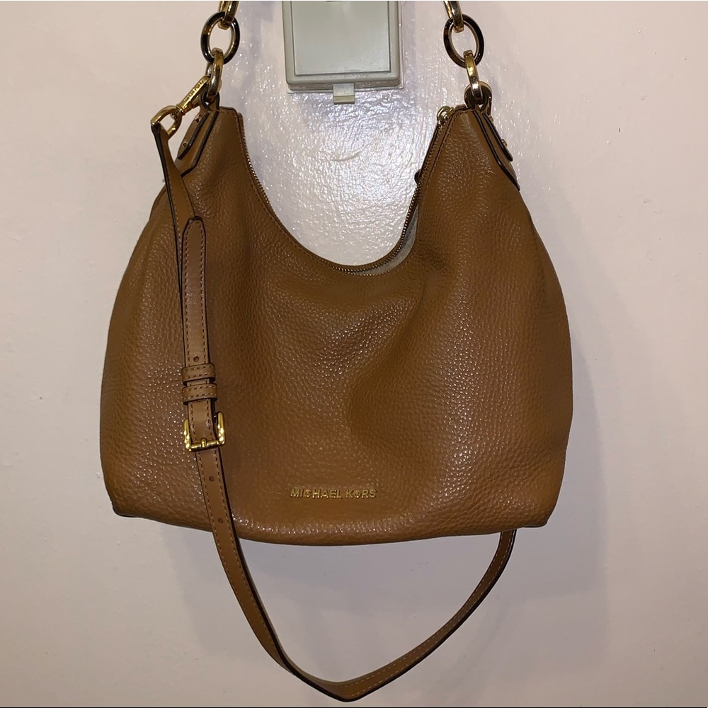 Michael Kors Crossbody Purse with shoulder strap